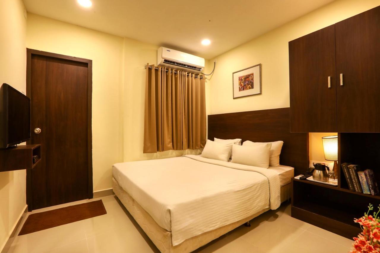 شيناي Blu Ivy Serene Serviced Apartment المظهر الخارجي الصورة